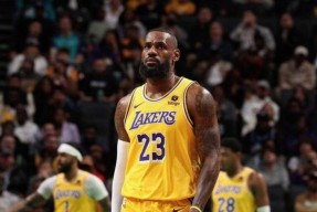 南宫体育-詹姆斯关键节点回归赛场，DWG带队取胜！的简单介绍